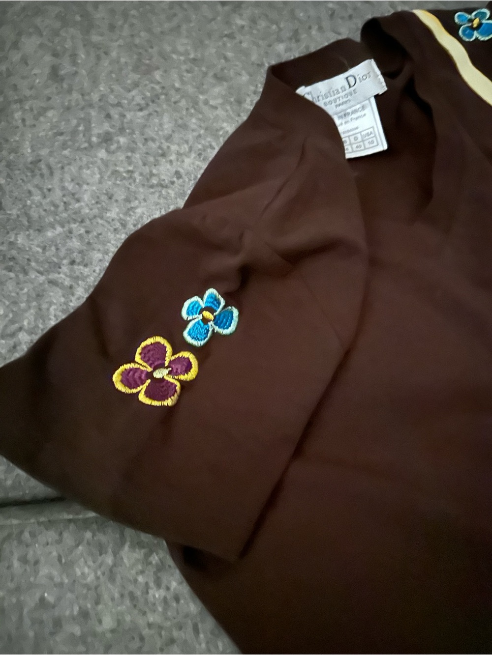 Dior Brown Short-Sleeve Tee with Multicolor Floral Embroidery - Picture 6 of 6
